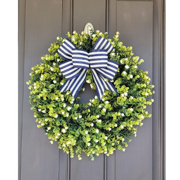 20" Artificial Boxwood Wreath for Front Door Decoration - Picture 3 of 3